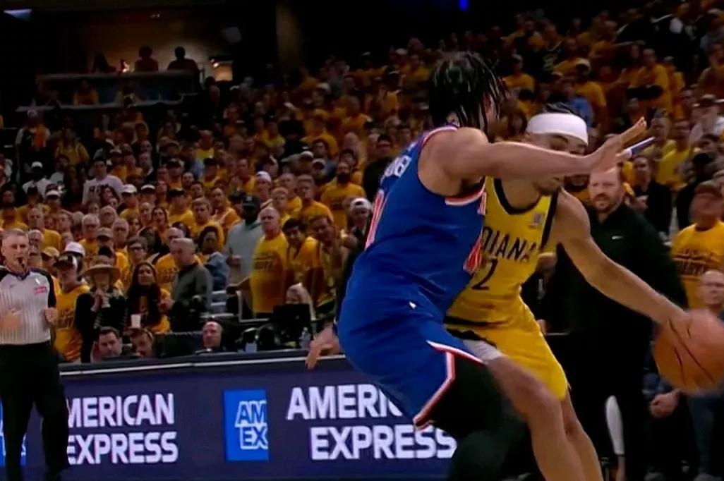 比赛中爆发了一场惊险的对决