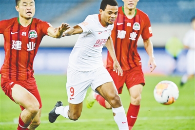 建业客场大胜,走出联赛连败困境的简单介绍 建业客场大胜,走出联赛连败困境的简单介绍