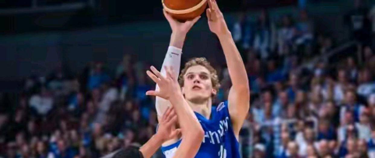 爱游戏体育官网-雄鹿胜尼克斯：字母哥砍下30+助球队获胜的简单介绍