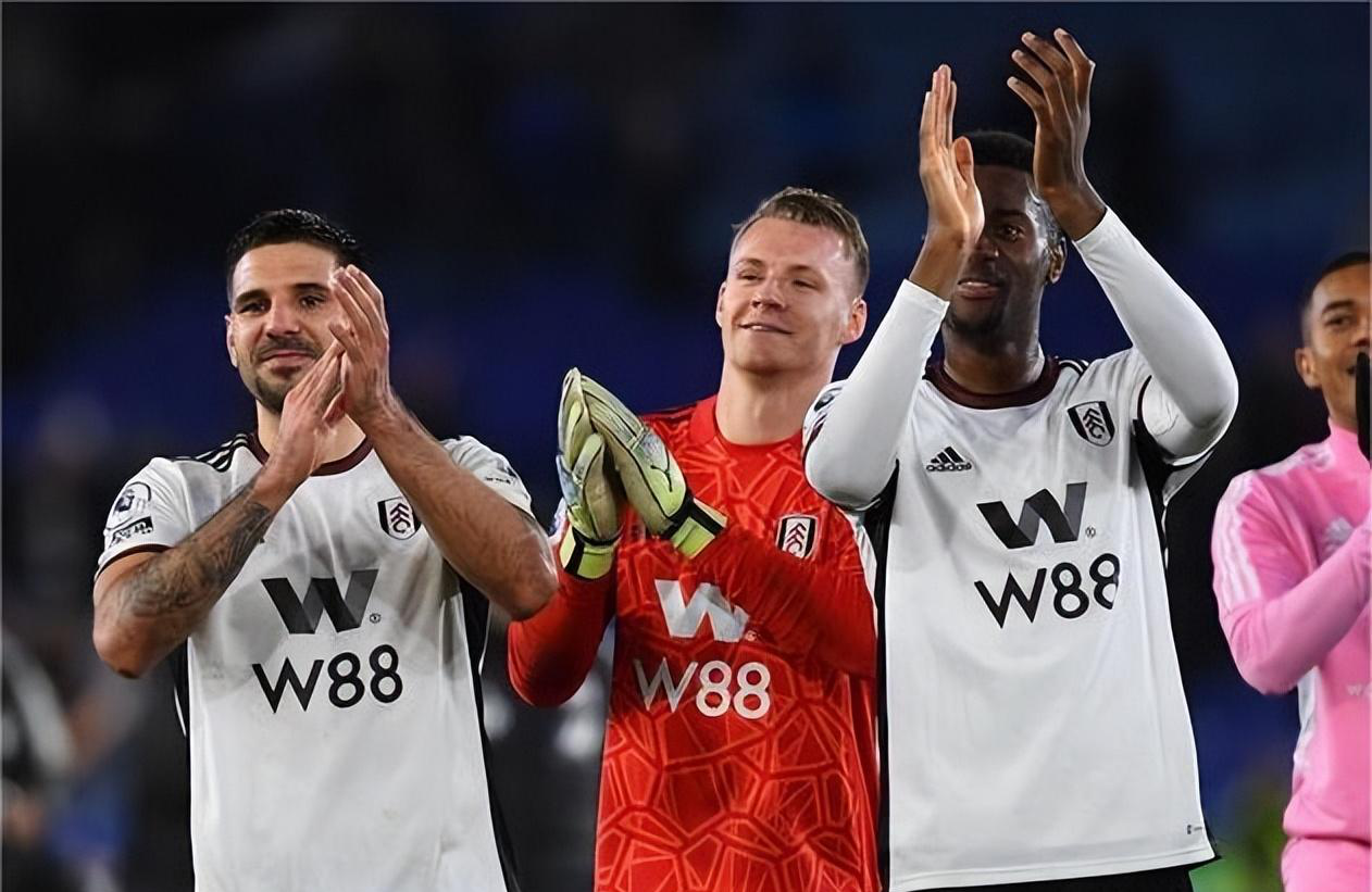 爱游戏登录入口-包含富勒姆主场大胜斯旺西，升至前列的词条