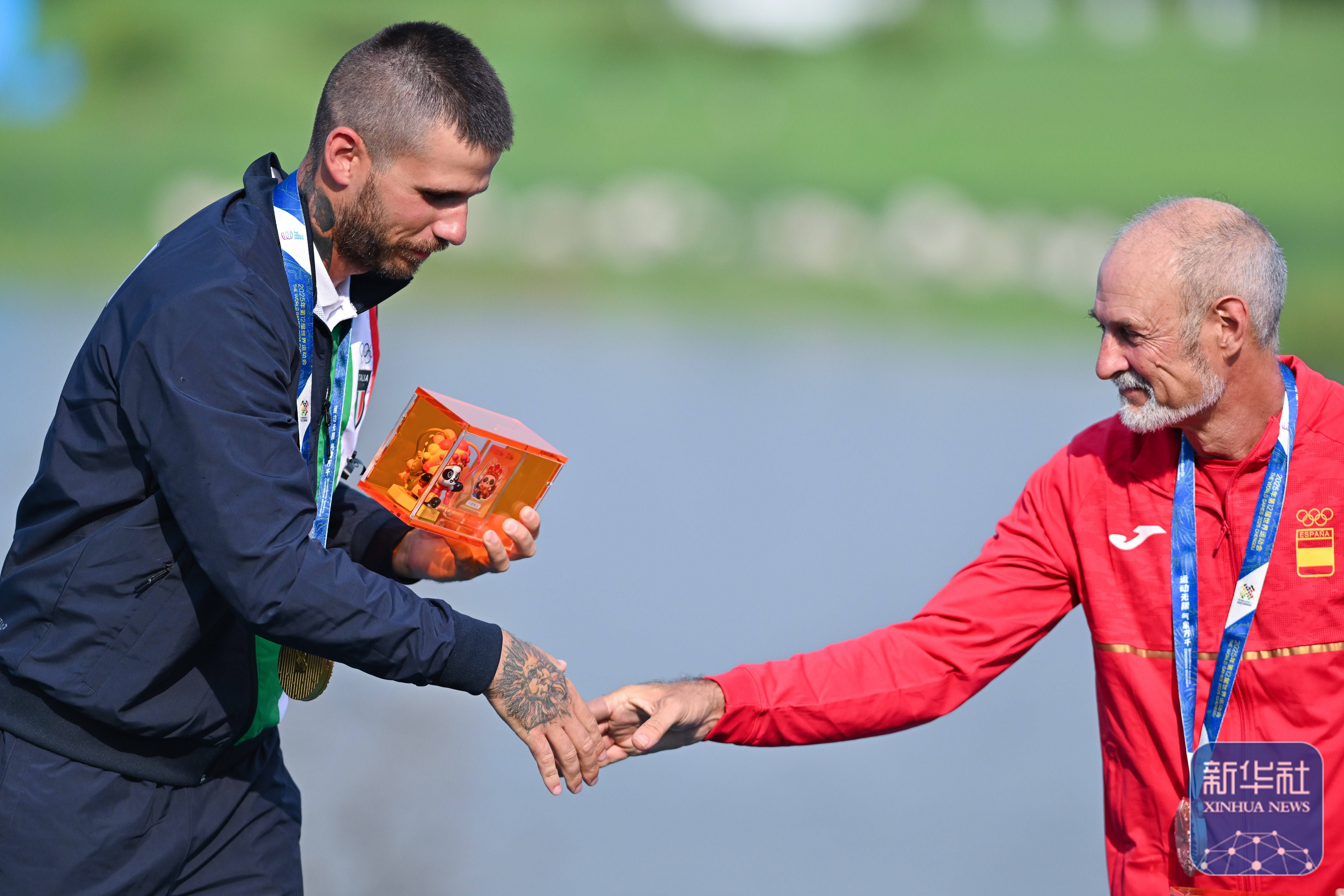 意大利射箭选手发挥稳定夺牌 意大利射箭选手发挥稳定夺牌