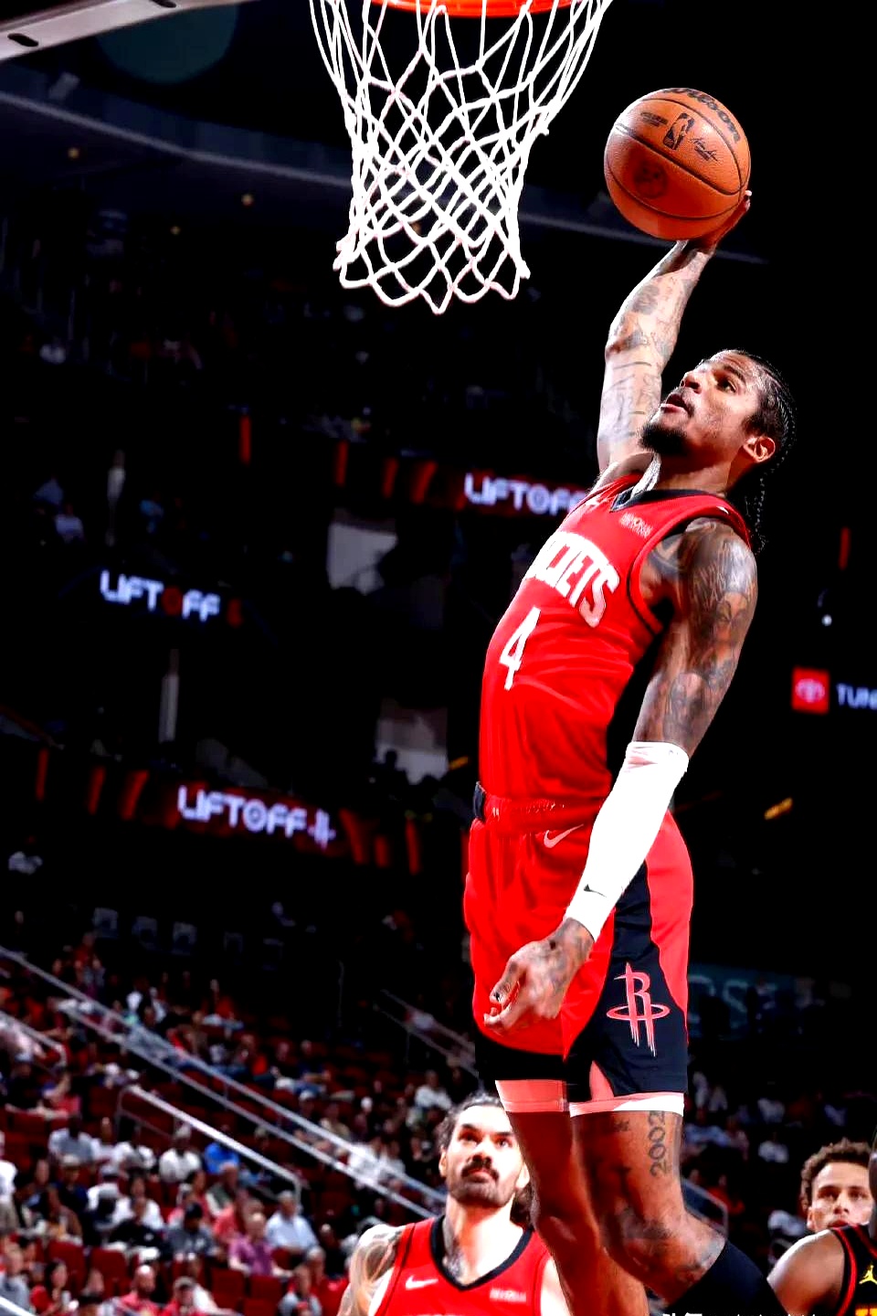 火箭横扫老鹰，继续攀升